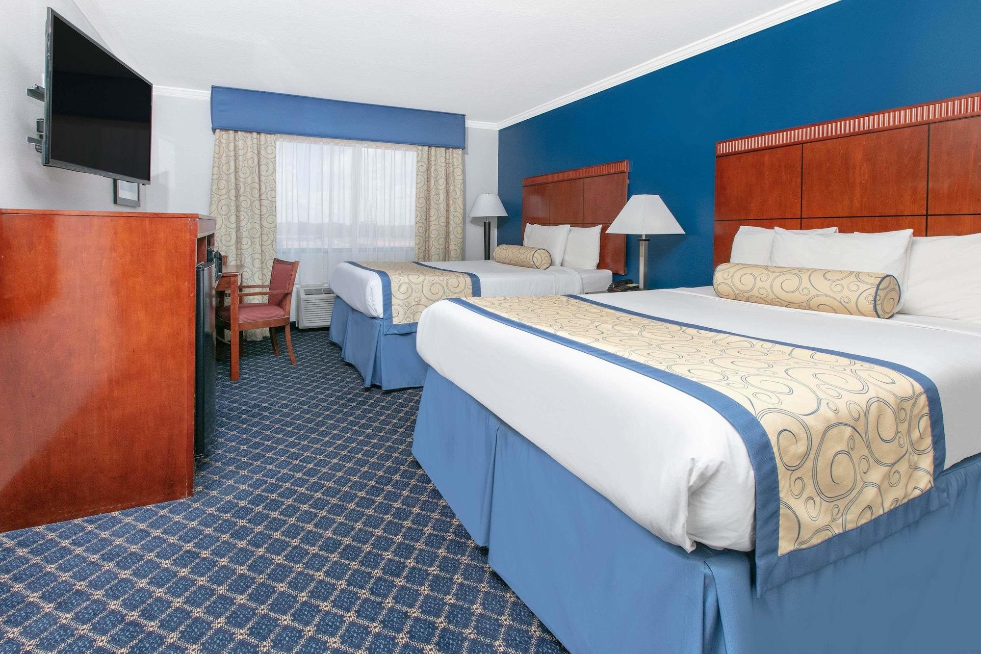 Baymont By Wyndham Mccomb Hotel Kültér fotó