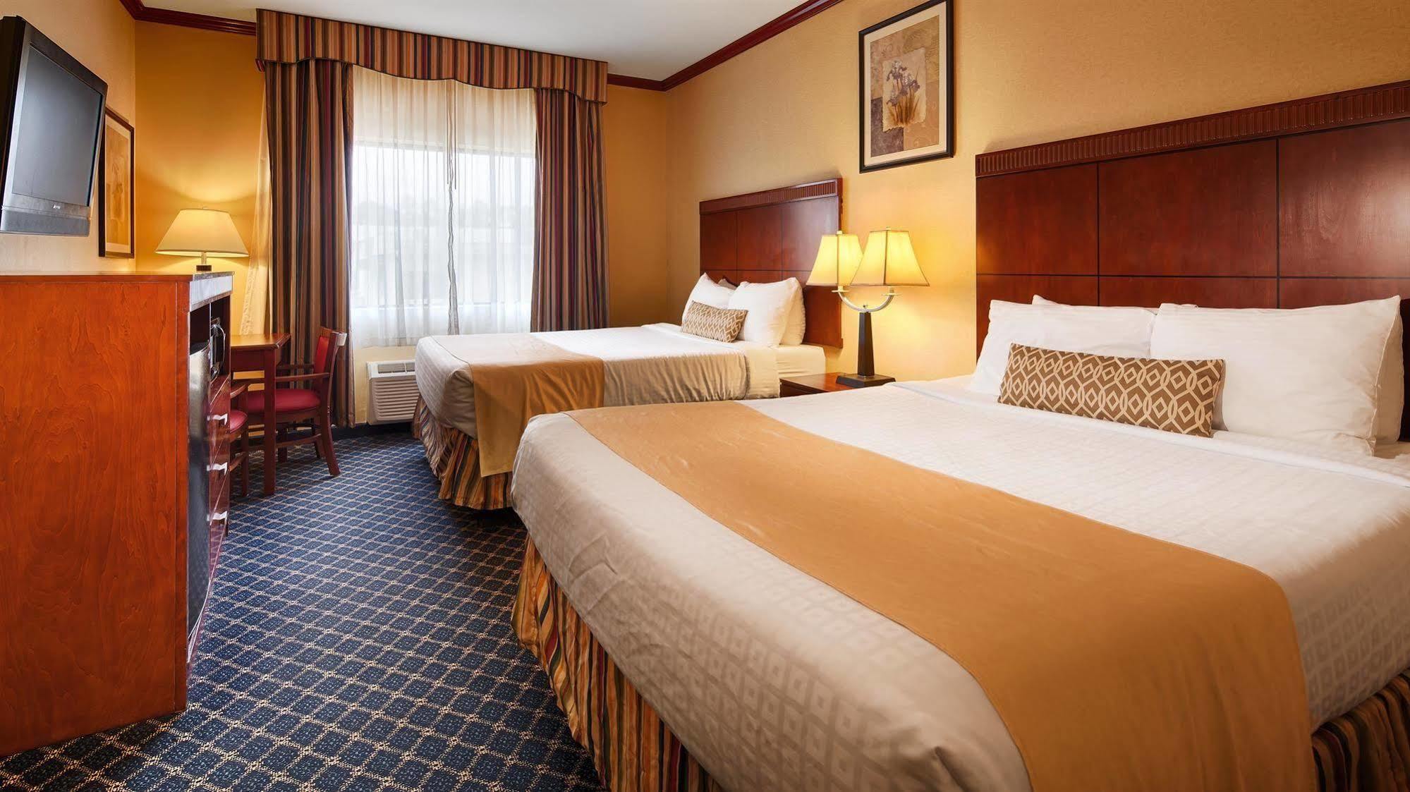 Baymont By Wyndham Mccomb Hotel Kültér fotó